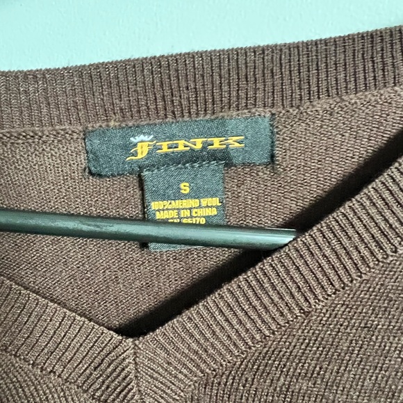 Men's Brown Fink V-Neck Sweater, Size Small - Picture 2 of 4